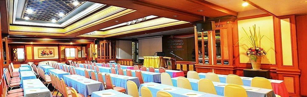 Asian Hotel Хат'яй Екстер'єр фото