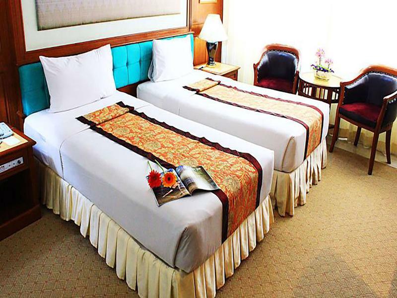 Asian Hotel Хат'яй Екстер'єр фото